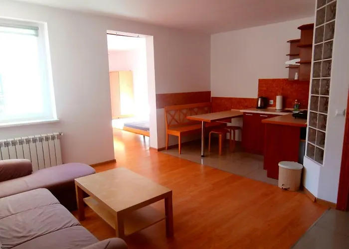 Pod Sosnami Lägenhet